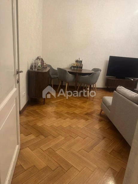 იყიდება 3 ოთახიანი ბინა დიდუბეში, ფოტო 1 / 11