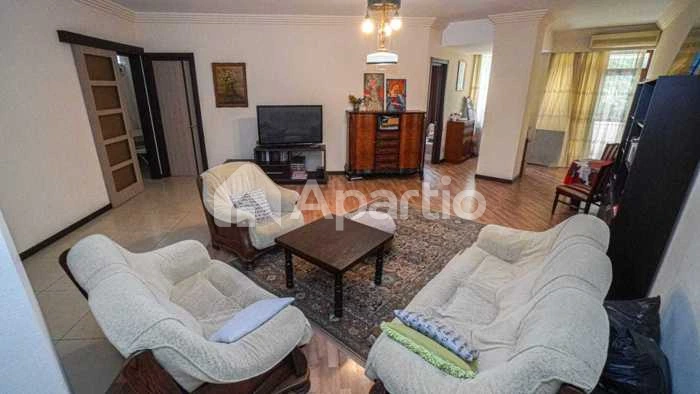 3-room apartment for sale in Vake, Photo 2 of 12