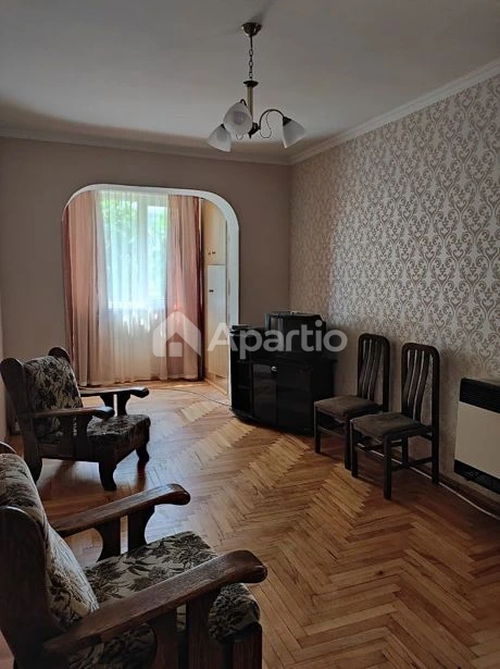 იყიდება 2 ოთახიანი ბინა გლდანში, ფოტო 2 / 10