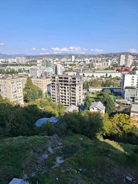 იყიდება 5 ოთახიანი ბინა საბურთალოზე, ფოტო 2 / 13