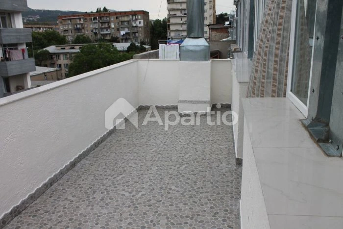 იყიდება 3 ოთახიანი ბინა საბურთალოზე, ფოტო 8 / 8